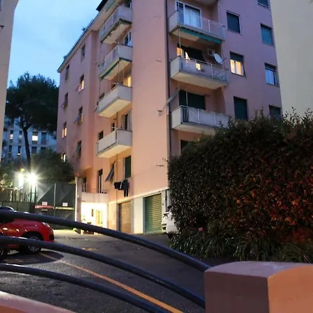 Daire Casa My - 14 Minuti Dal Centro - 5 Minuti A Piedi Dal Gaslini Cenova
