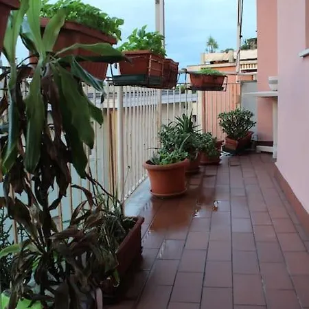 Casa My - 14 Minuti Dal Centro - 5 Minuti A Piedi Dal Gaslini