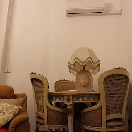 Apartment Casa My - 14 Minuti Dal Centro - 5 Minuti A Piedi Dal Gaslini *